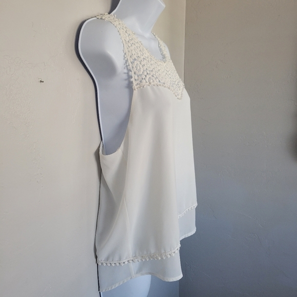 Monteau Medium White Chiffon Tank Top Racerback Lace Neck Back Pom Pom Trim - Picture 4 of 7